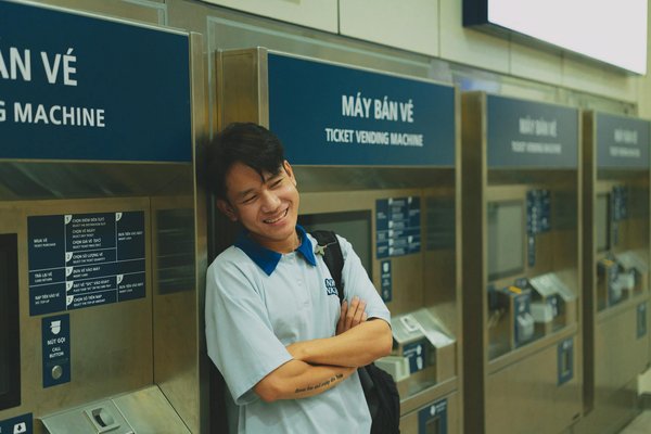 Comment planifier une croisière pour visiter les monastères suspendus en Grèce?